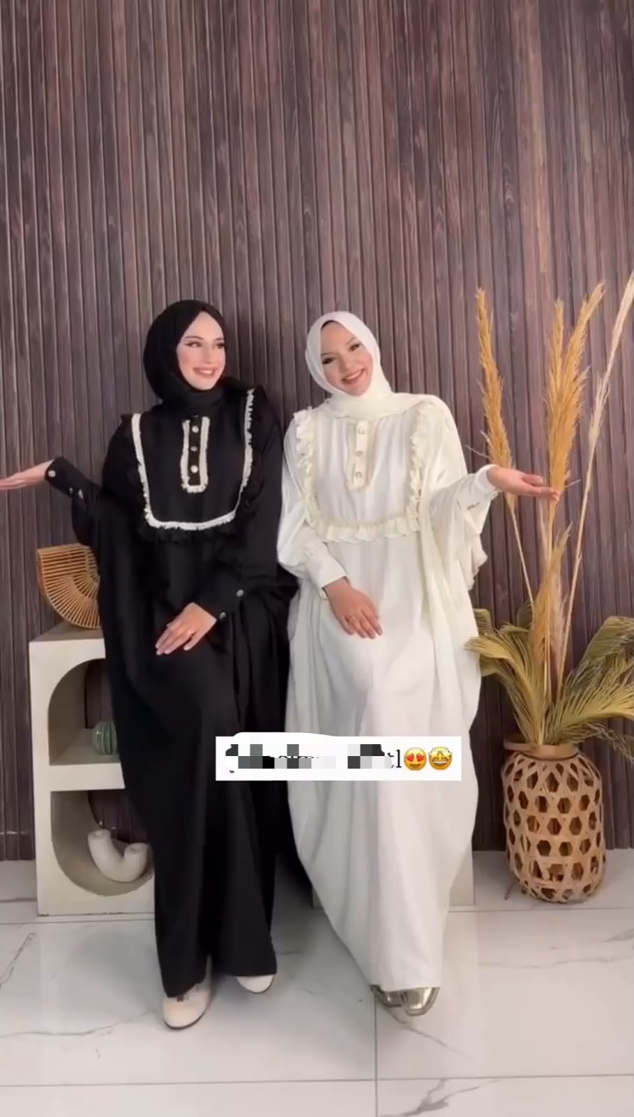 Pack of 2 Abaya With Scarf