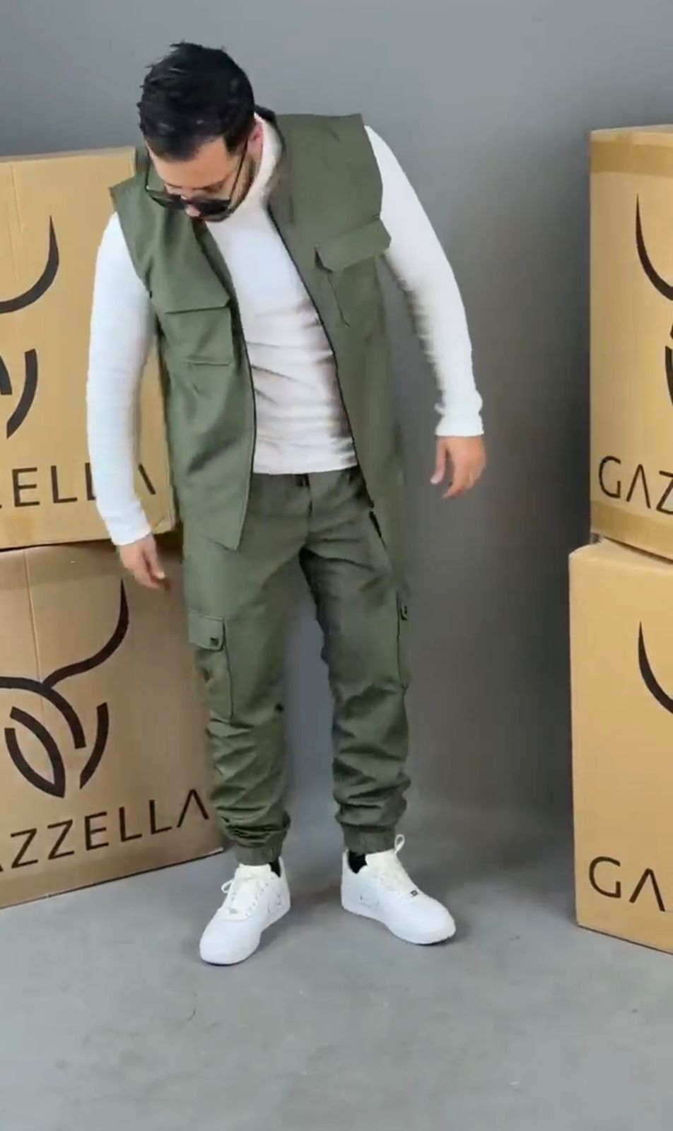 Pack of 4 Men Trendy Dress Cargo Trouser & Zipper Jacket
